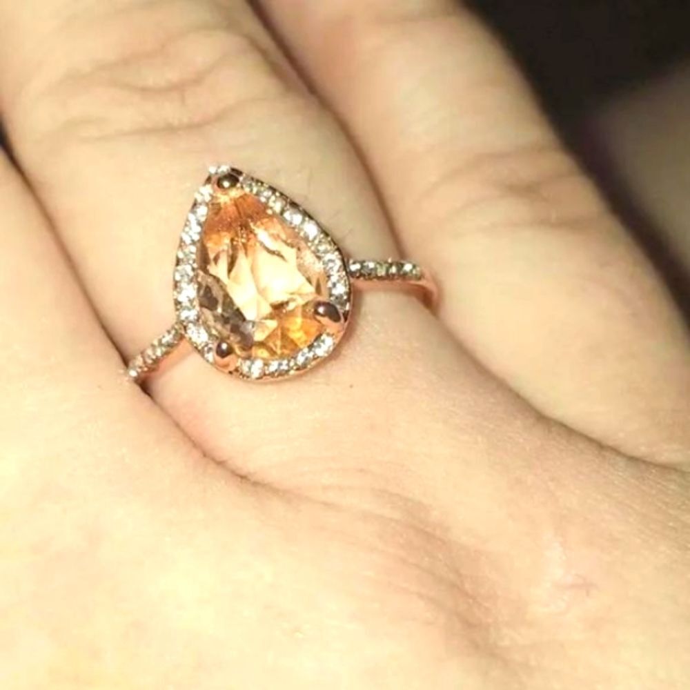 Stunning Tear drop morganite versatile ring